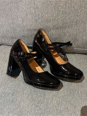 Trary Maryjane’s platform pumps! Women’s 9